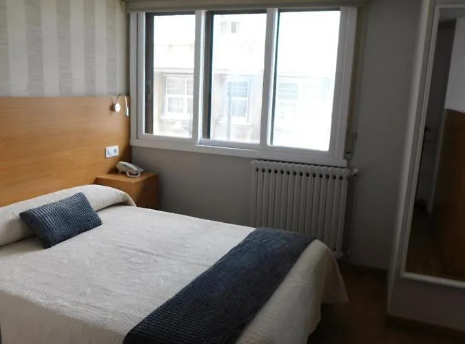 Crisol X Liste Station 3* آكورونيا