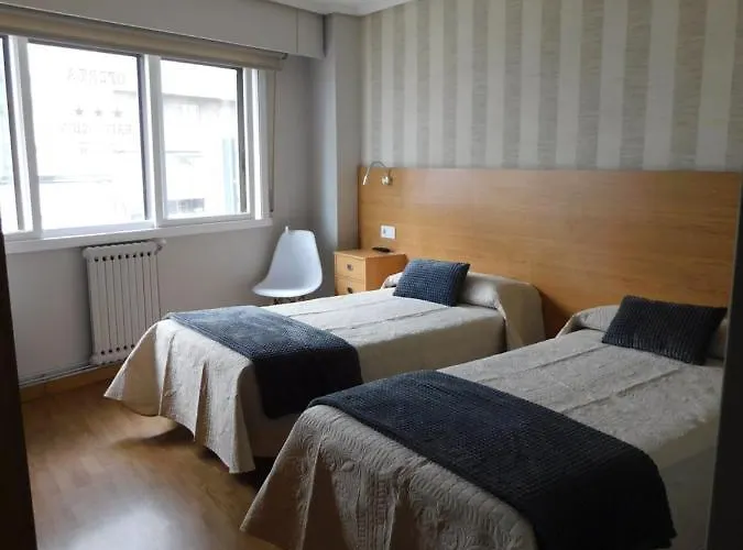 Crisol X Liste Station 3* آكورونيا