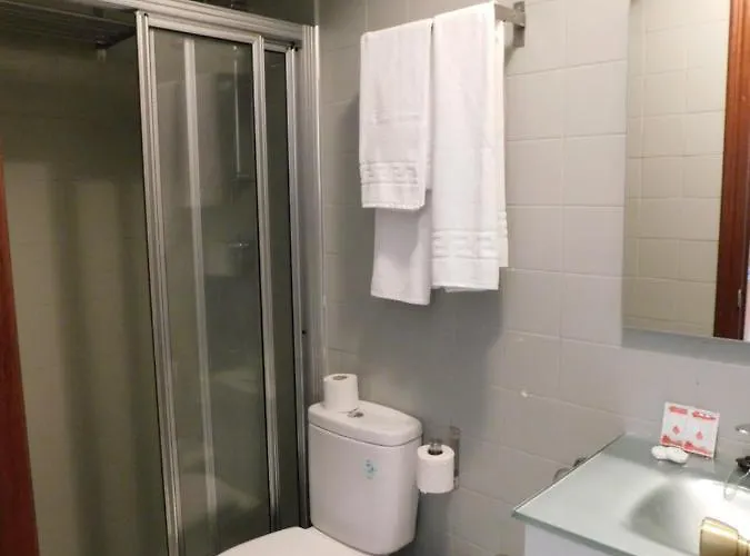 Crisol X Liste Station 3* آكورونيا